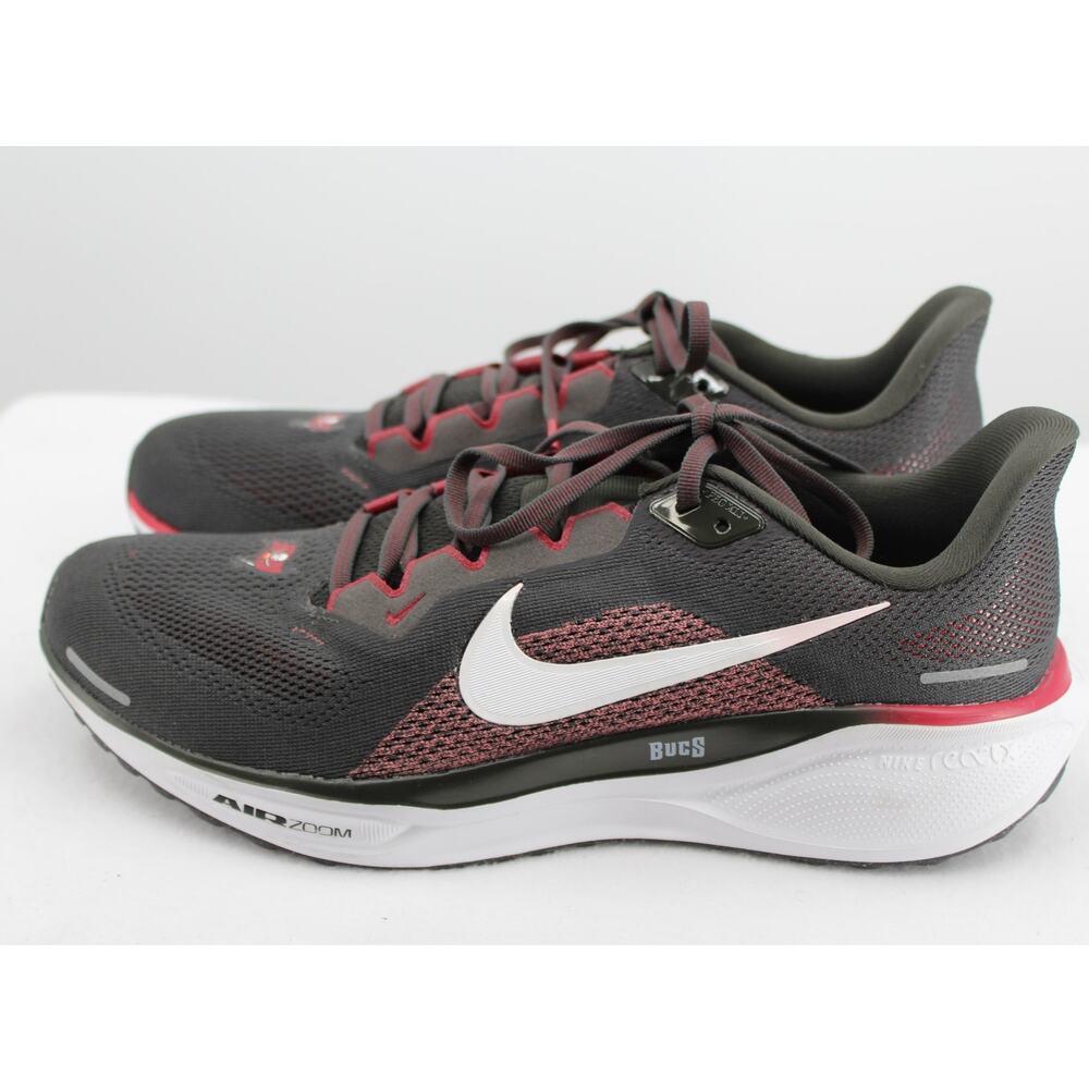 Nike Gray Tampa Bay Buccaneers Zoom Pegasus 41 Running Shoes size 10.5